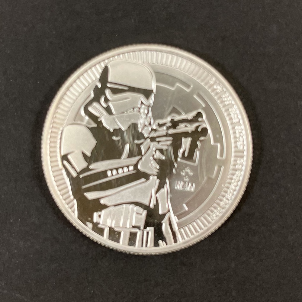 2018 Nuie 1 oz Fine Silver Star Wars Stormtrooper Coin 1